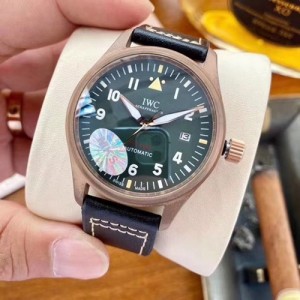 IWC 파일럿 9015 무브먼트